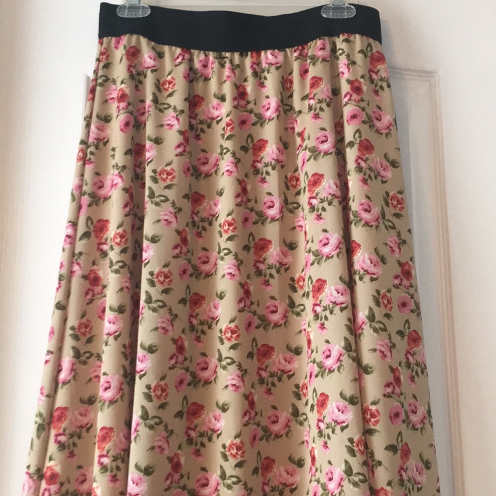 Lularoe Lucy Skirt